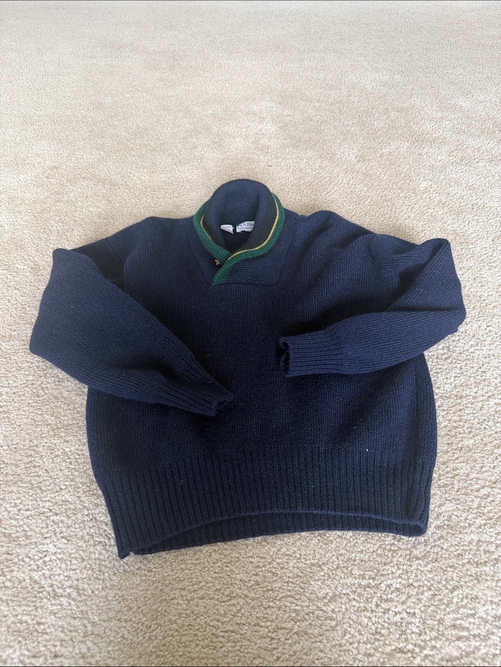 Vintage Jos. A. Bank 100% Wool Knit Sweater Navy Green Trim XL Made in Hong Kong